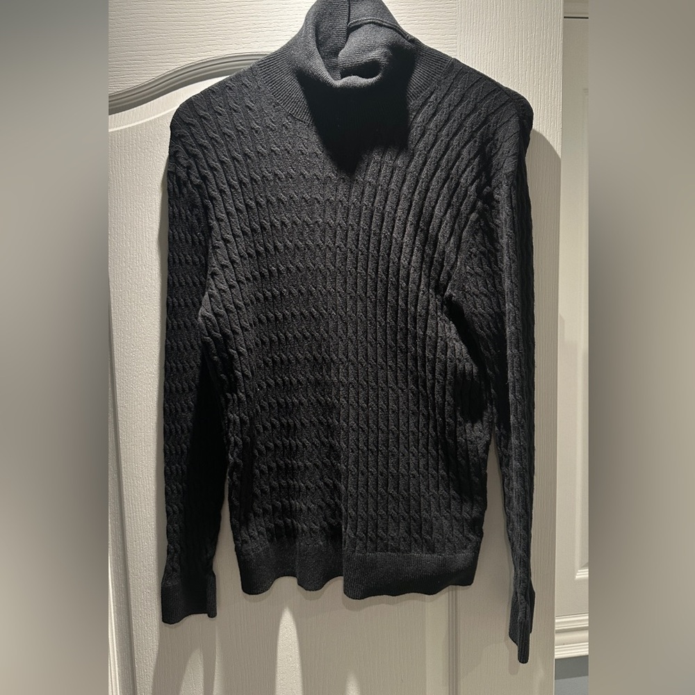 Cable knit turtleneck